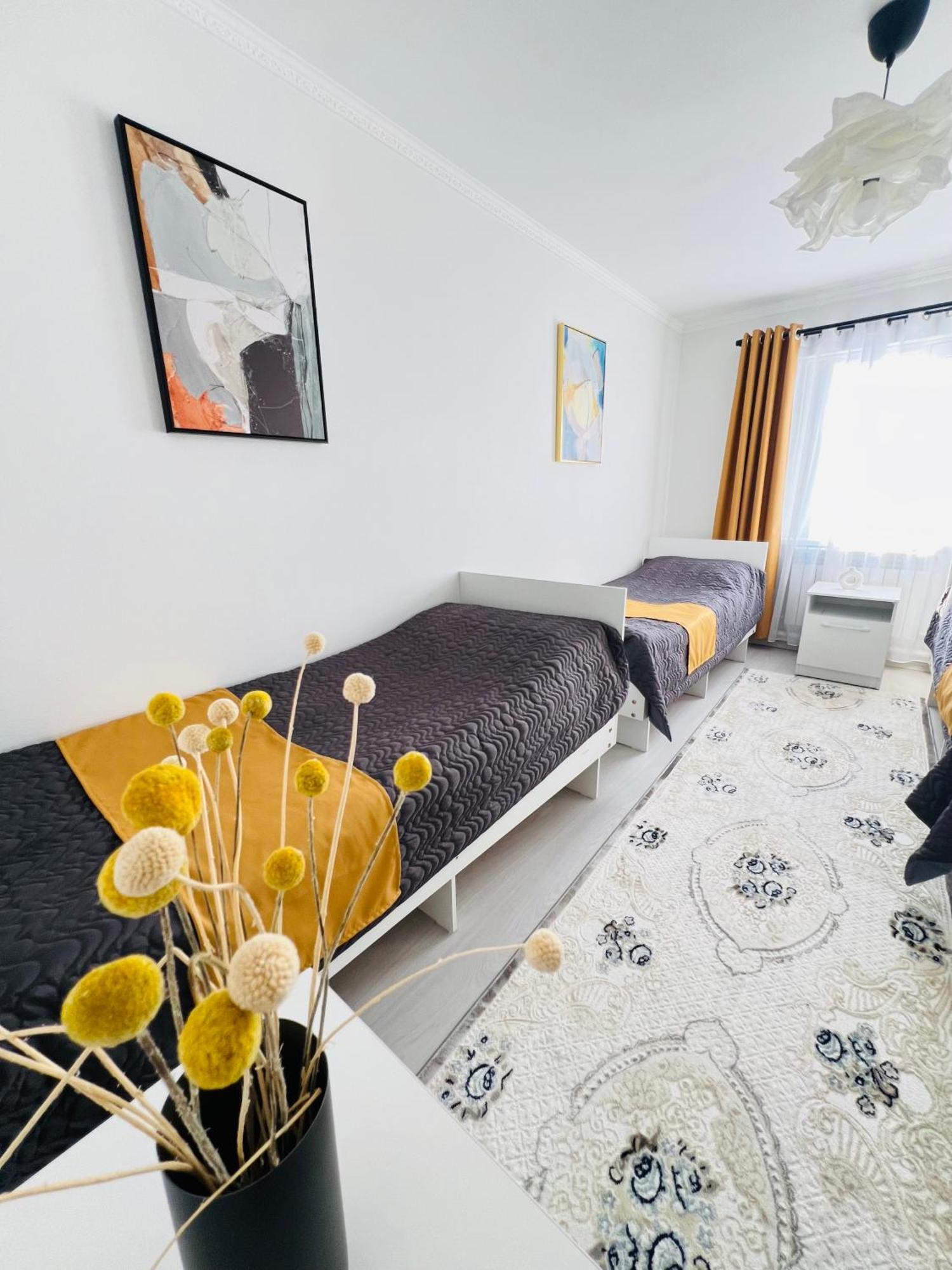 Guesthouse Greathome Каракол Экстерьер фото