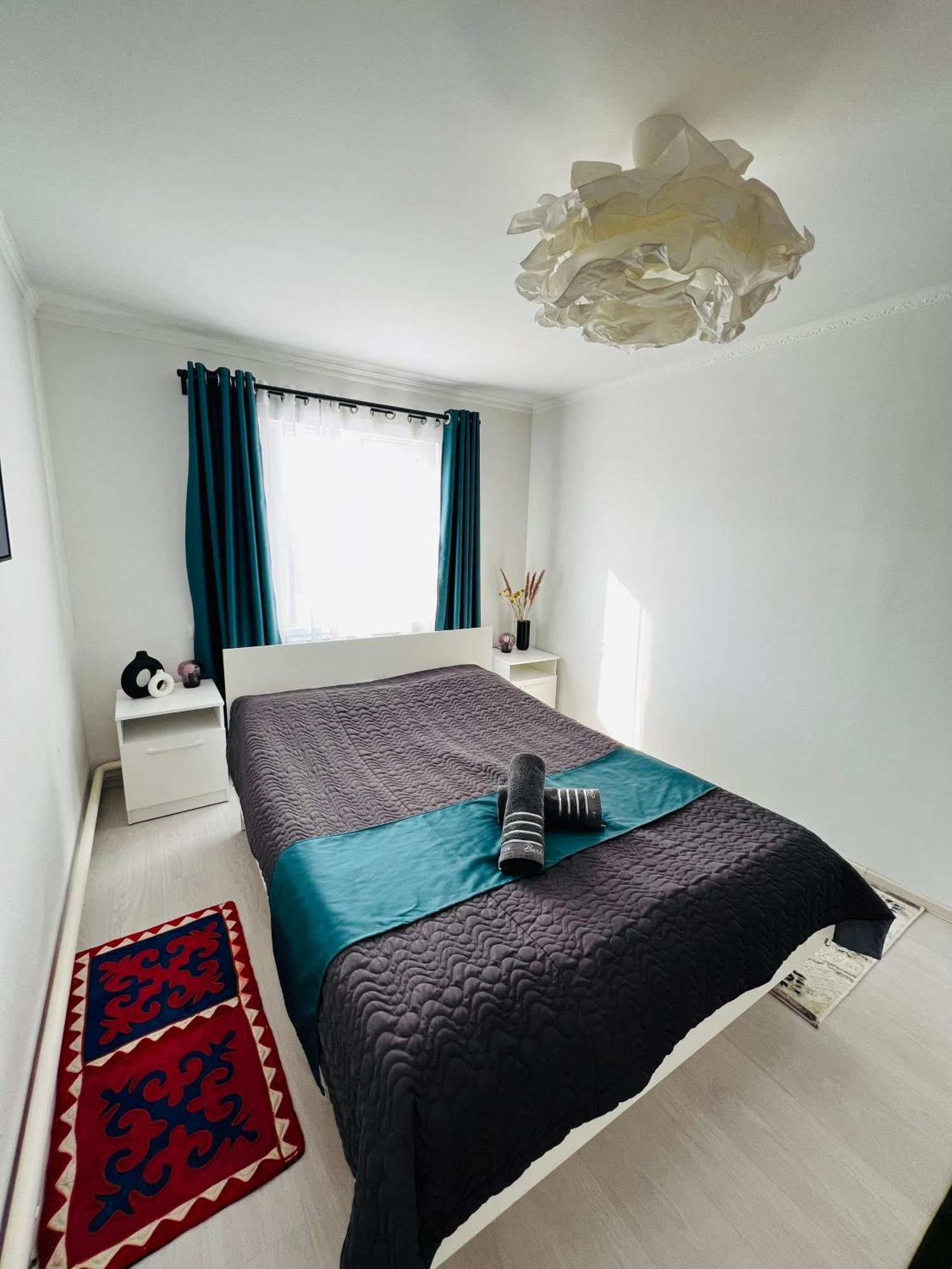 Guesthouse Greathome Каракол Экстерьер фото