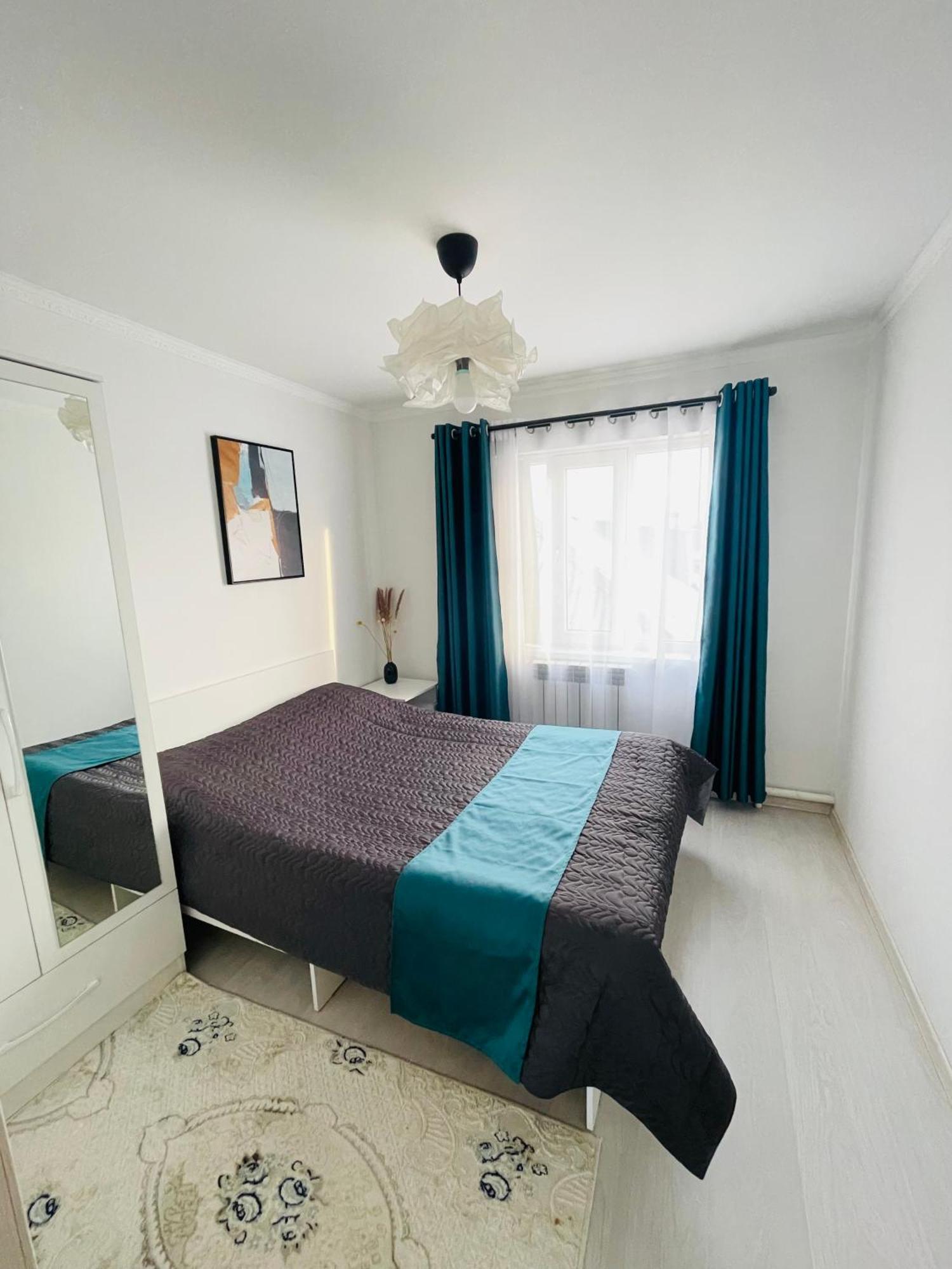 Guesthouse Greathome Каракол Экстерьер фото