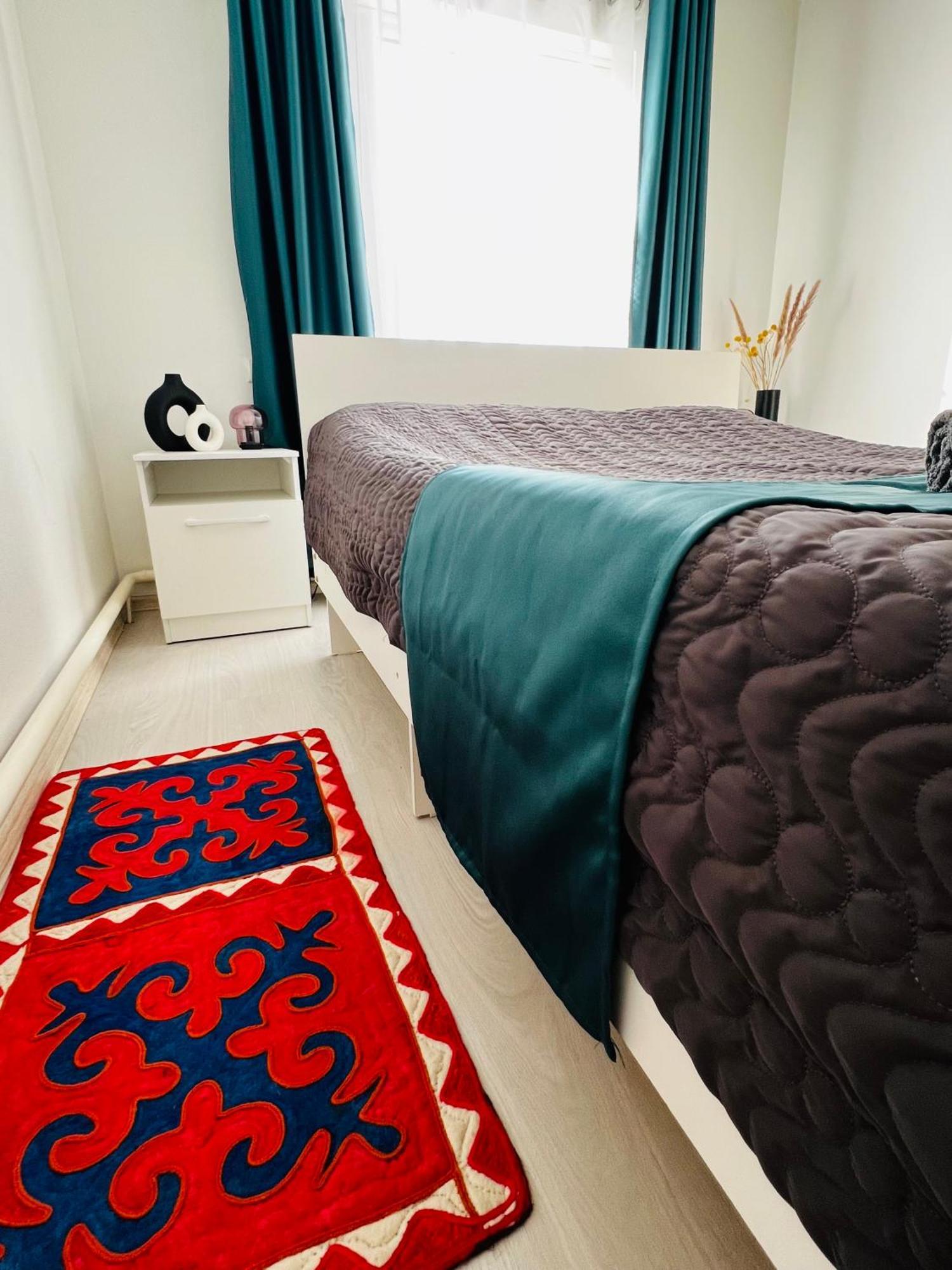 Guesthouse Greathome Каракол Экстерьер фото