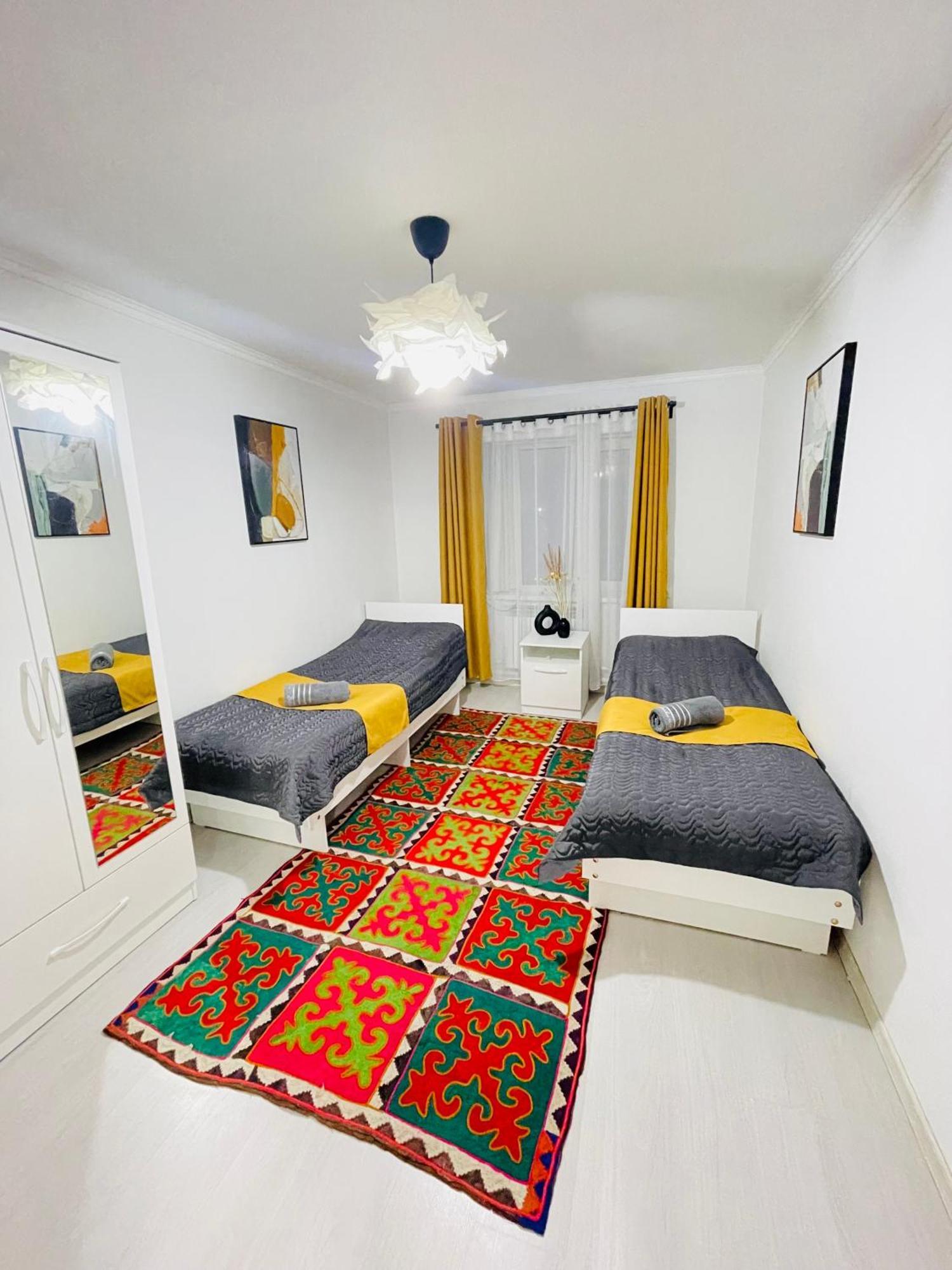 Guesthouse Greathome Каракол Экстерьер фото