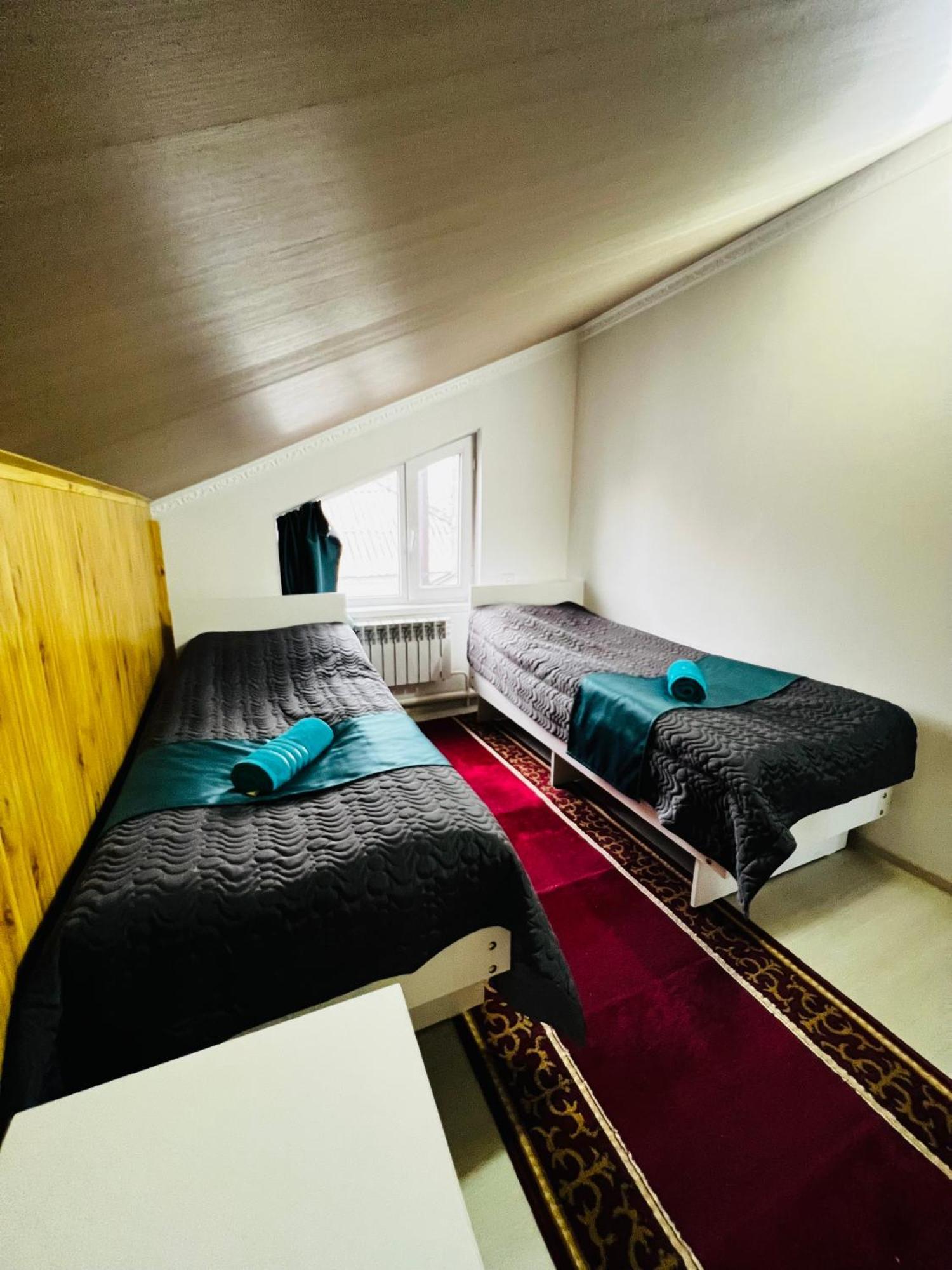 Guesthouse Greathome Каракол Экстерьер фото